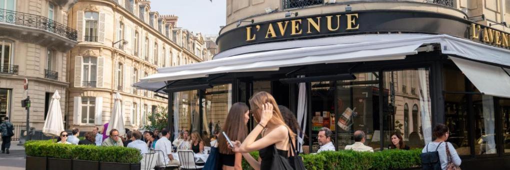 Studio Champs Elysees Tour Eiffel Париж Екстериор снимка
